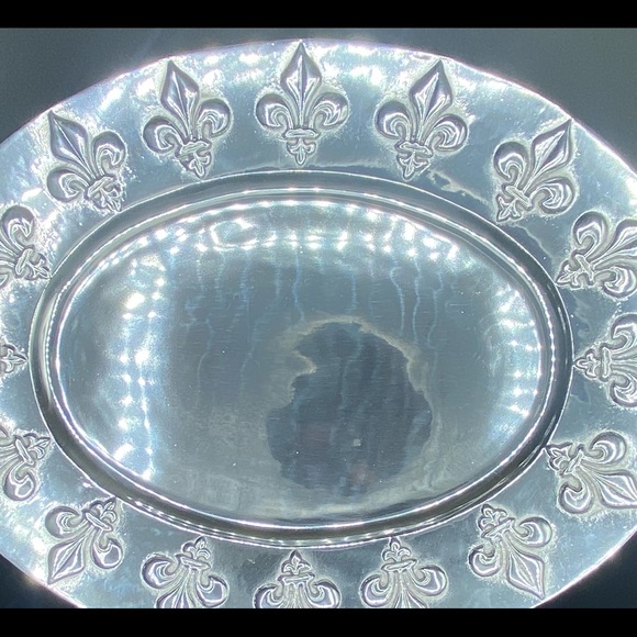 Mariposa Fleur de Lys Oval Serving Platter - Picture 8 of 9